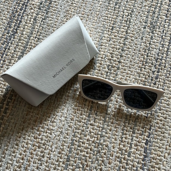 Michael Kors White Frame Stowe Sunglasses - Picture 4 of 13